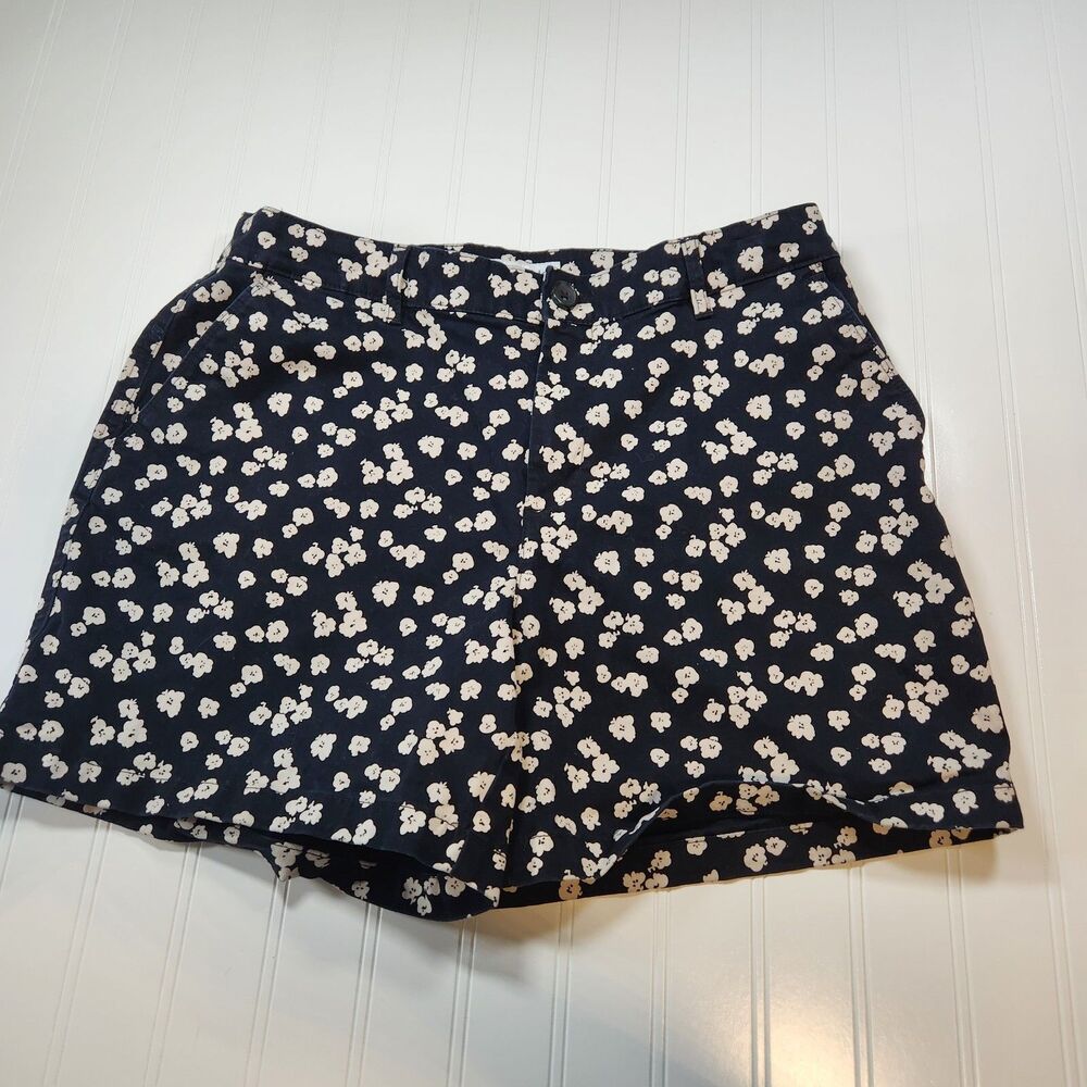 Amazon Basics 12 Floral Shorts Navy White Casual Chic Summer